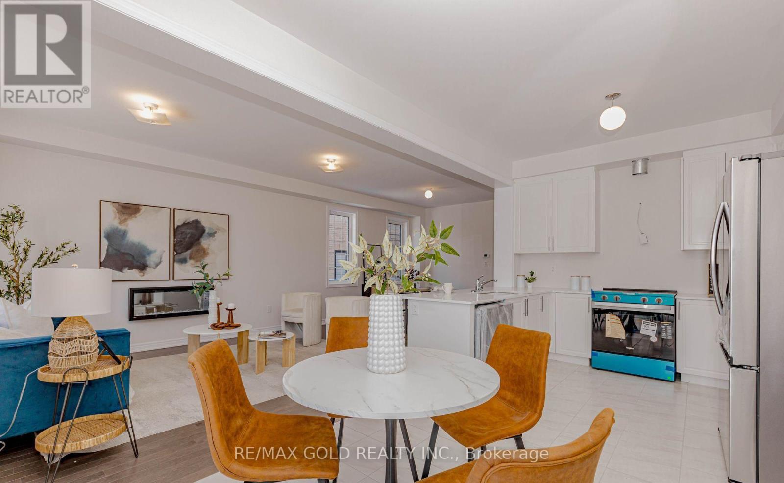 25 SAPWOOD CRESCENT - 20