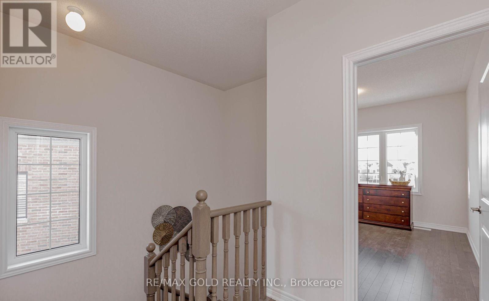 25 SAPWOOD CRESCENT - 24