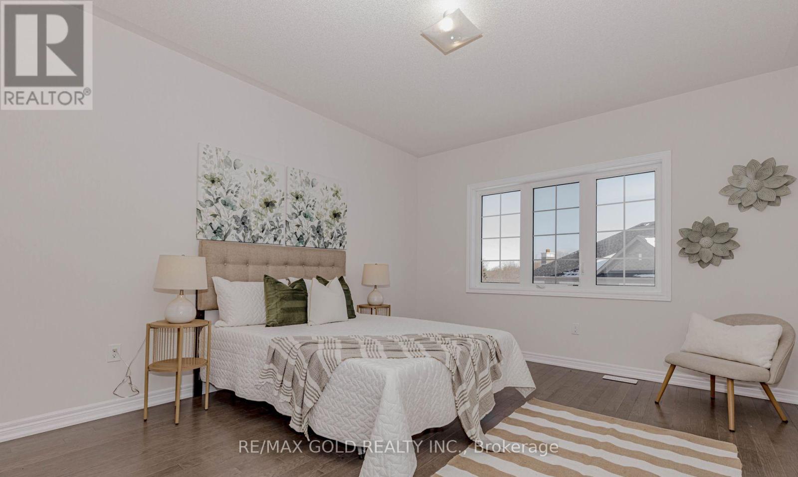 25 SAPWOOD CRESCENT - 26