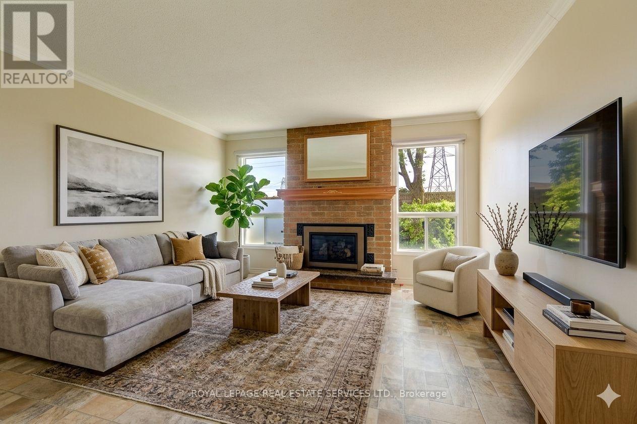 396 LAURENTIAN AVENUE - 17