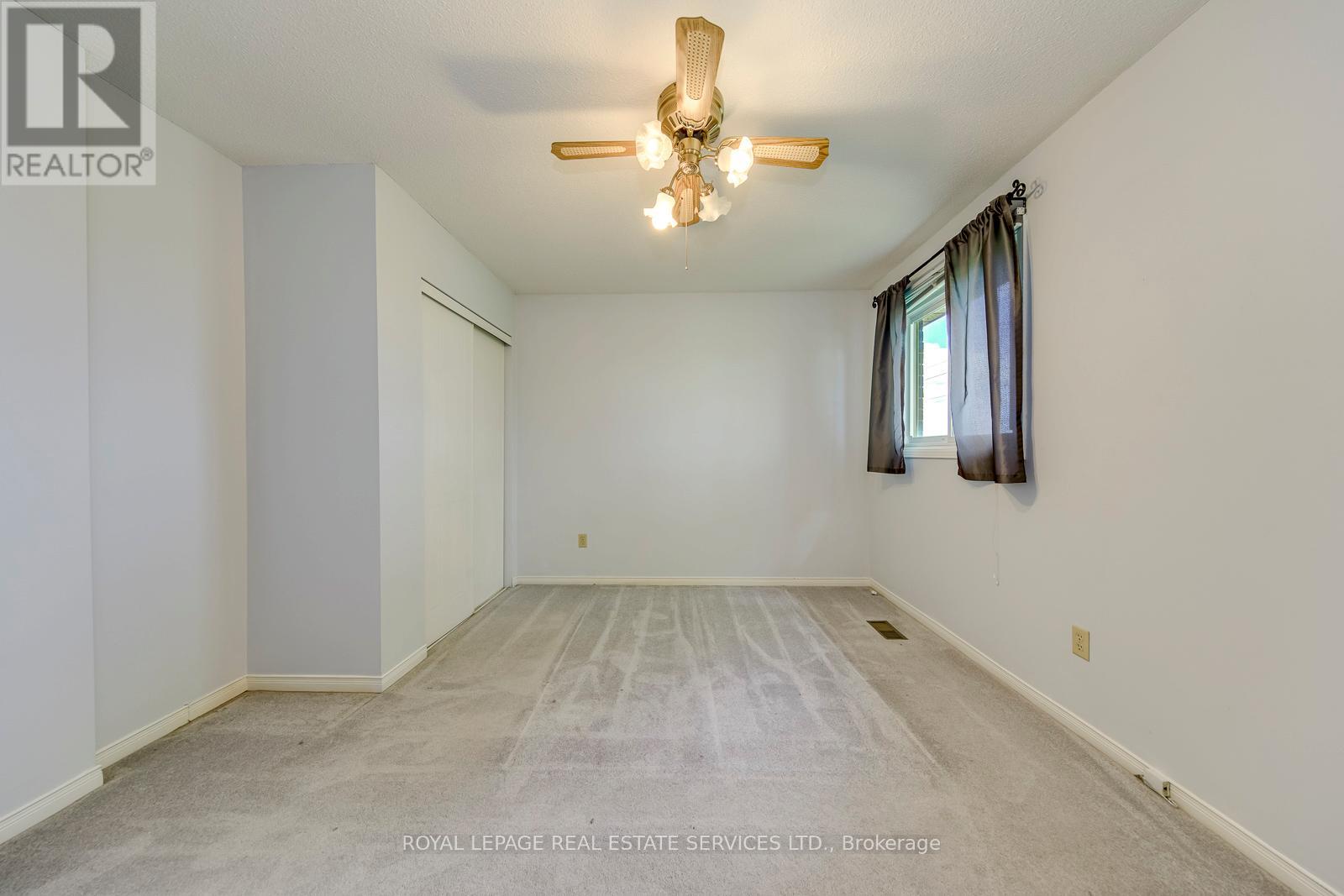 396 LAURENTIAN AVENUE - 33