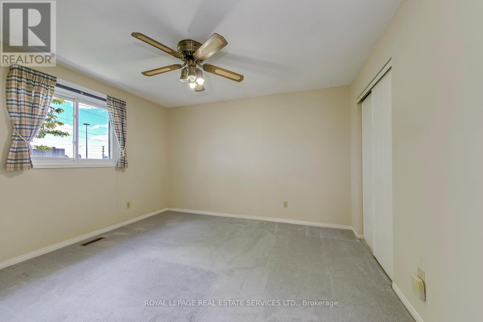 396 LAURENTIAN AVENUE - 34