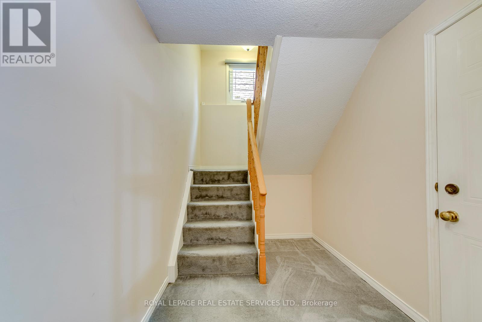 396 LAURENTIAN AVENUE - 38