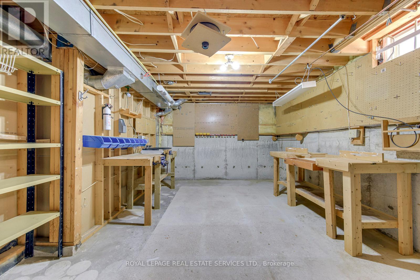 396 LAURENTIAN AVENUE - 41