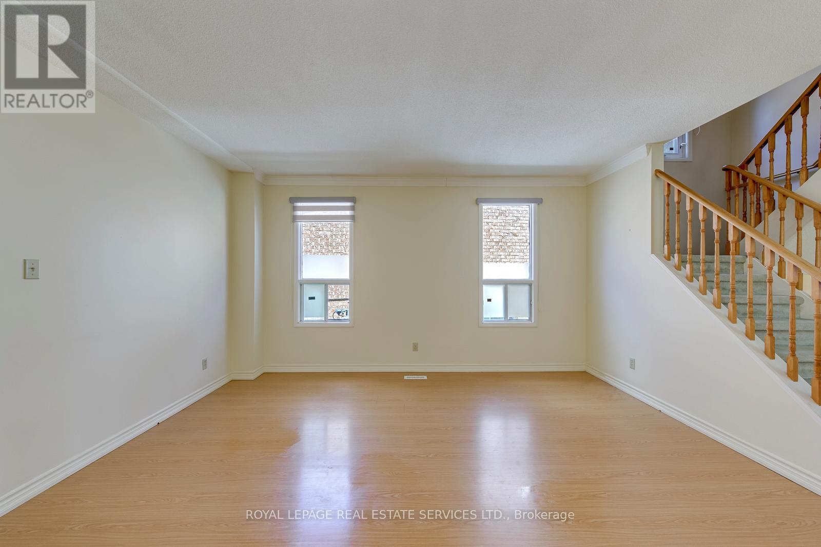 396 LAURENTIAN AVENUE - 6