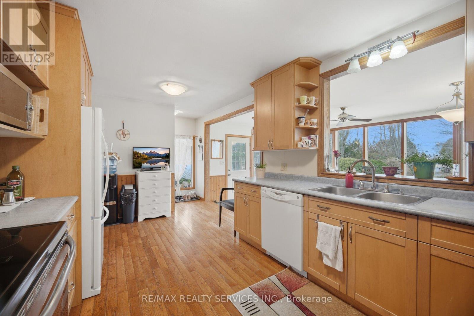 14411 INNIS LAKE ROAD - 24