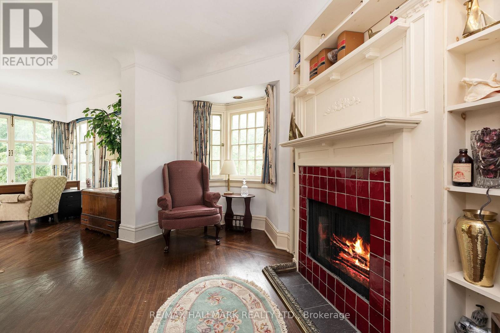 60 INDIAN GROVE - 17