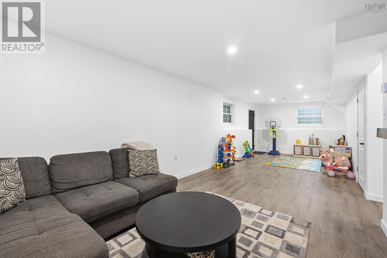 74 Forestview Way - 38