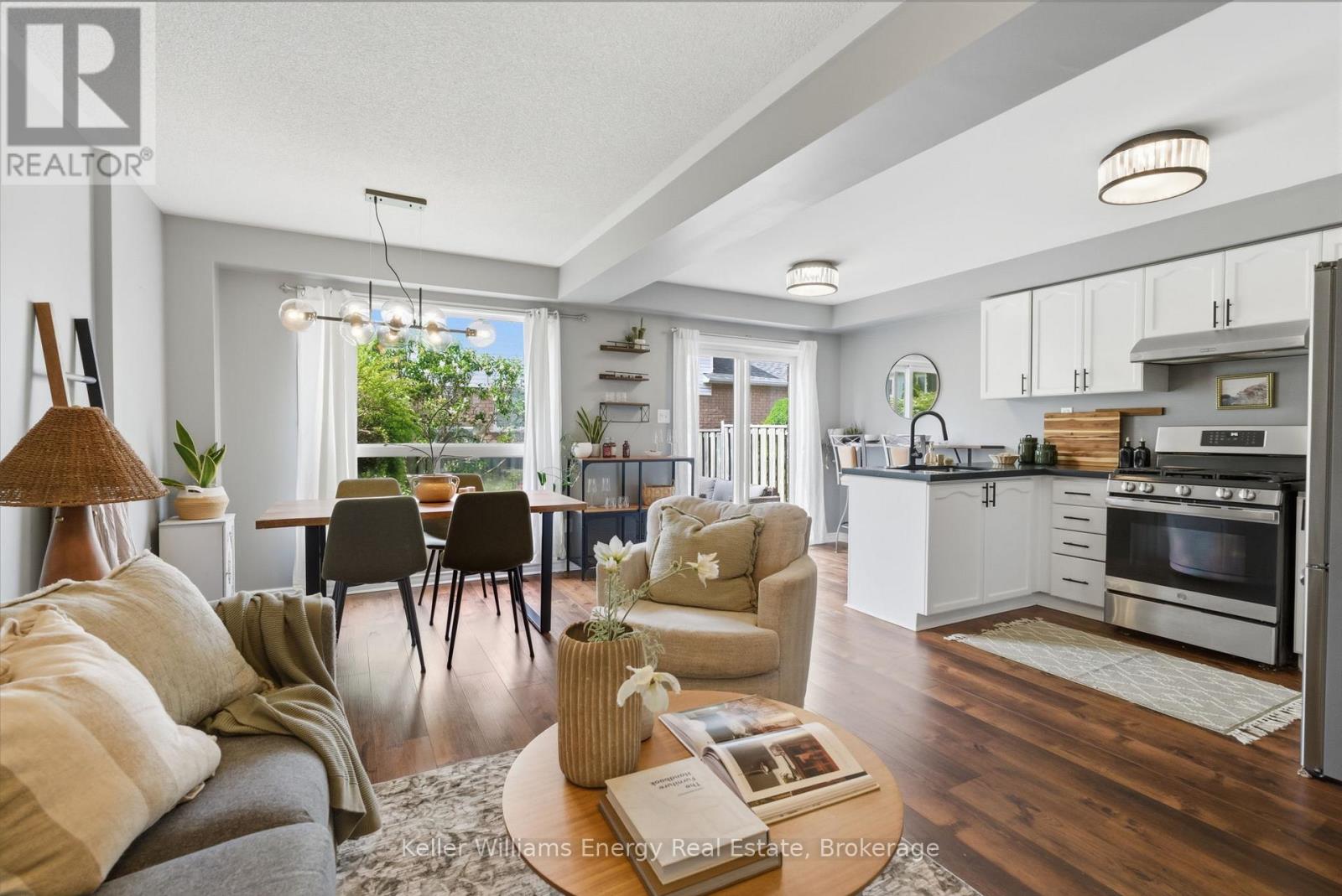 42 CECIL FOUND CRESCENT - 6