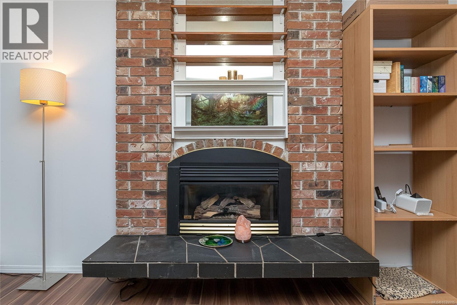 #102 3244 Seaton St - 4