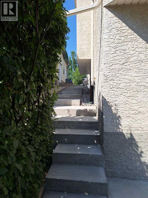 52 Sandstone Ridge Crescent — photo 41