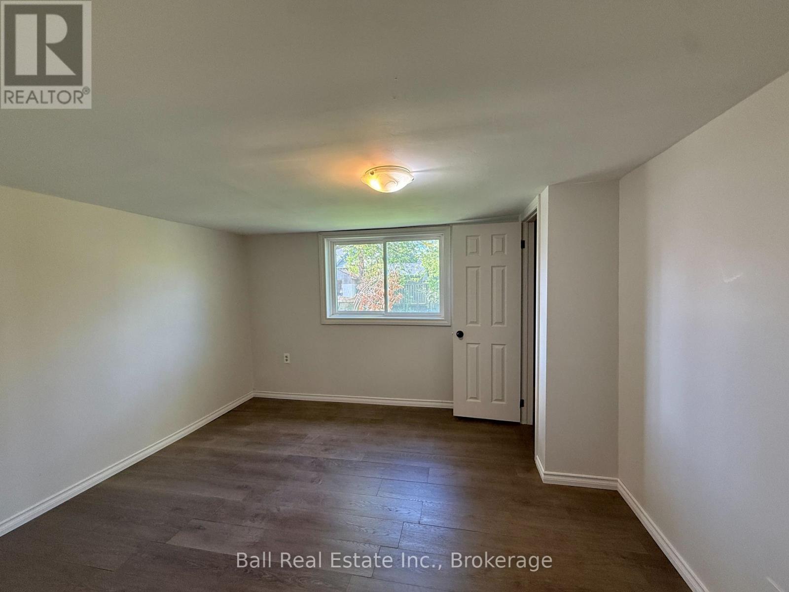 26 NASSAU STREET - 24