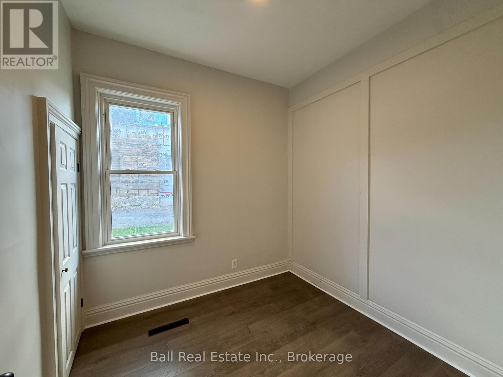 26 NASSAU STREET - 27