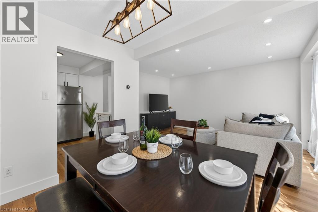 #32 15 DERBY Street - 14
