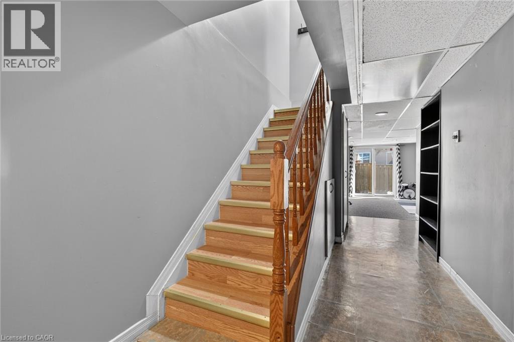 #32 15 DERBY Street - 35