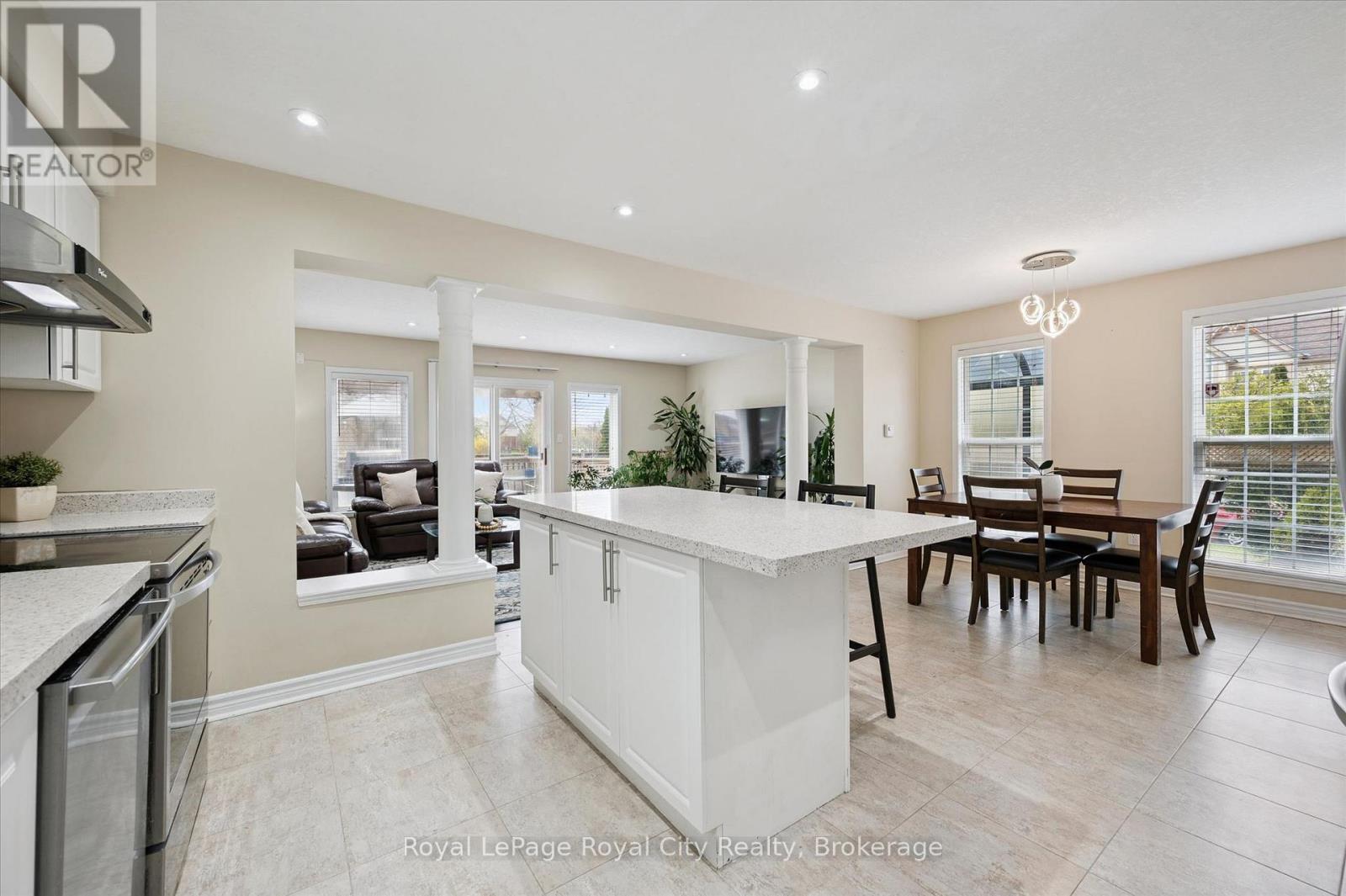 45 DARLING CRESCENT - 13