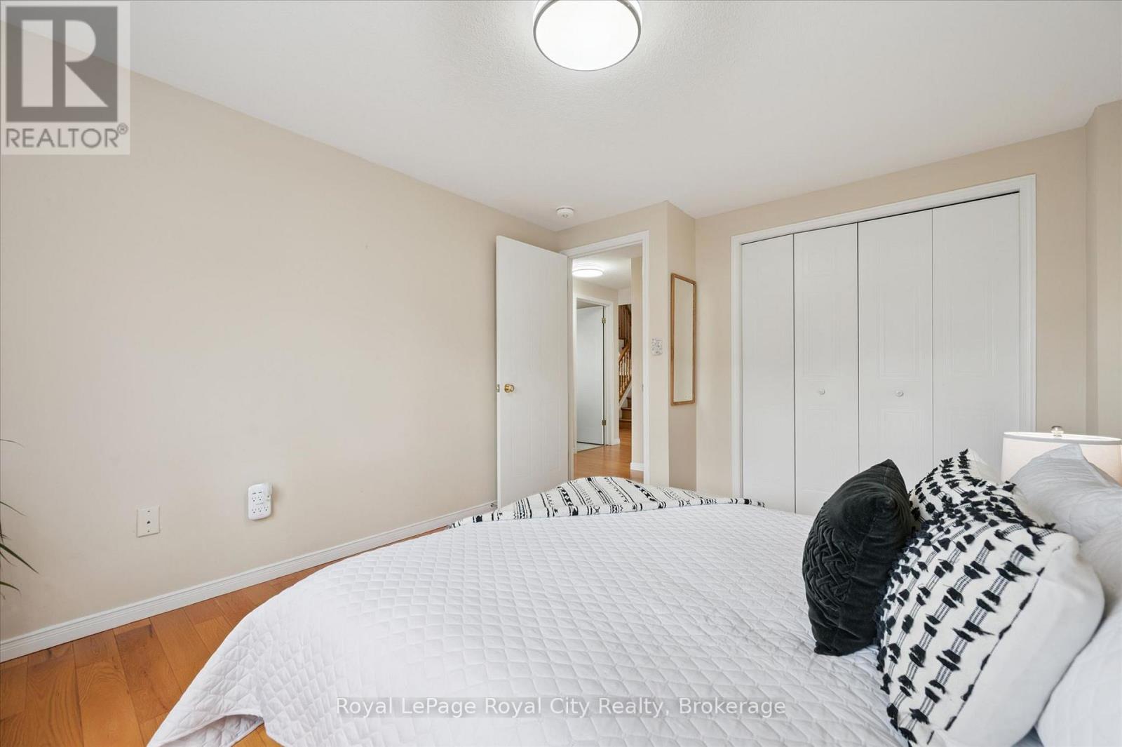 45 DARLING CRESCENT - 24