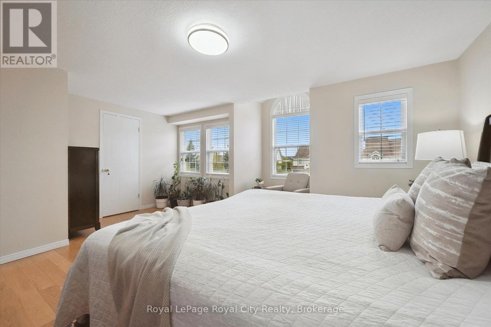 45 DARLING CRESCENT - 28