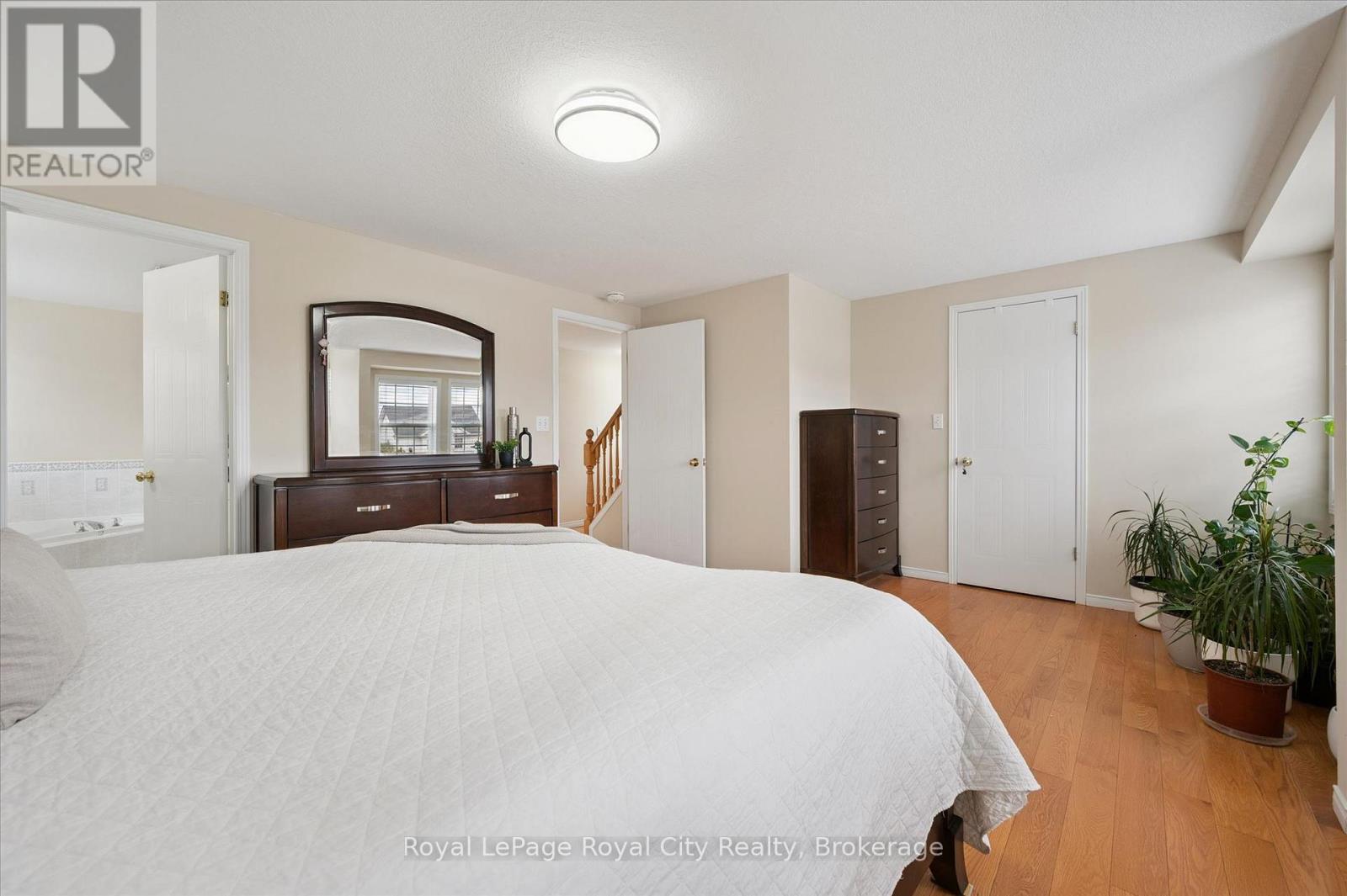 45 DARLING CRESCENT - 29
