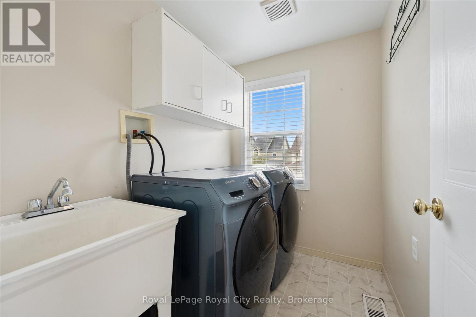 45 DARLING CRESCENT - 30