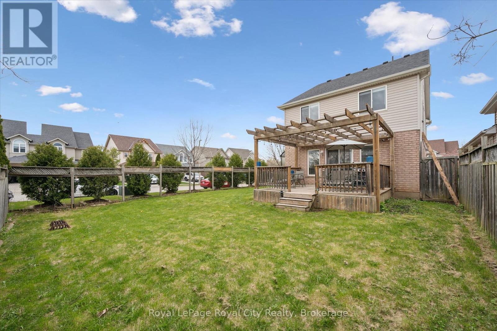 45 DARLING CRESCENT - 45