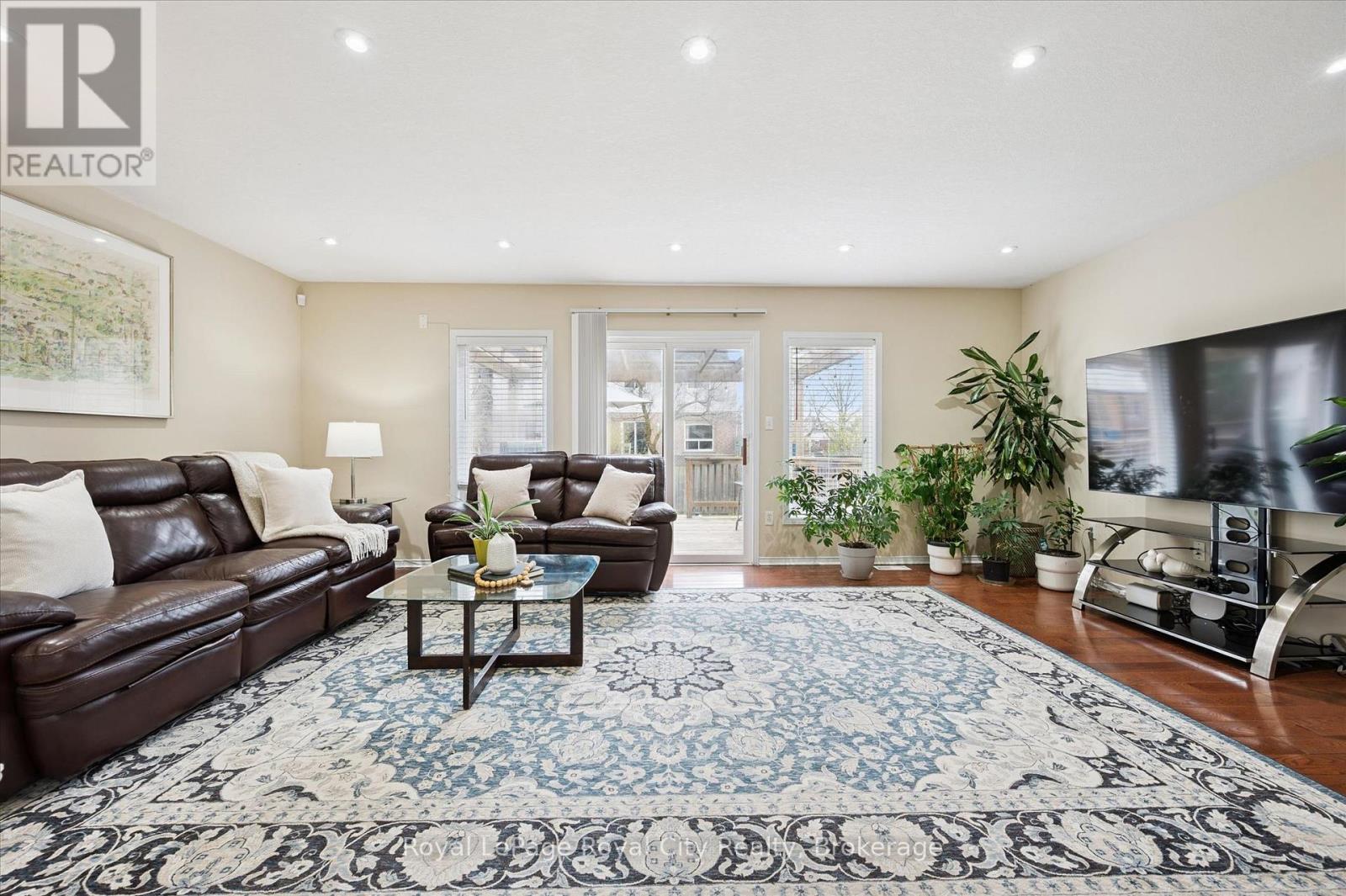 45 DARLING CRESCENT - 6