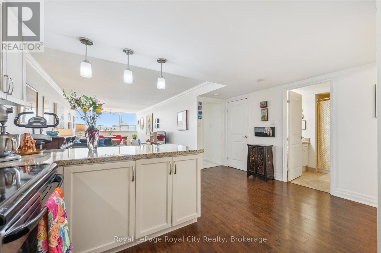 #508 55 YARMOUTH STREET - 22