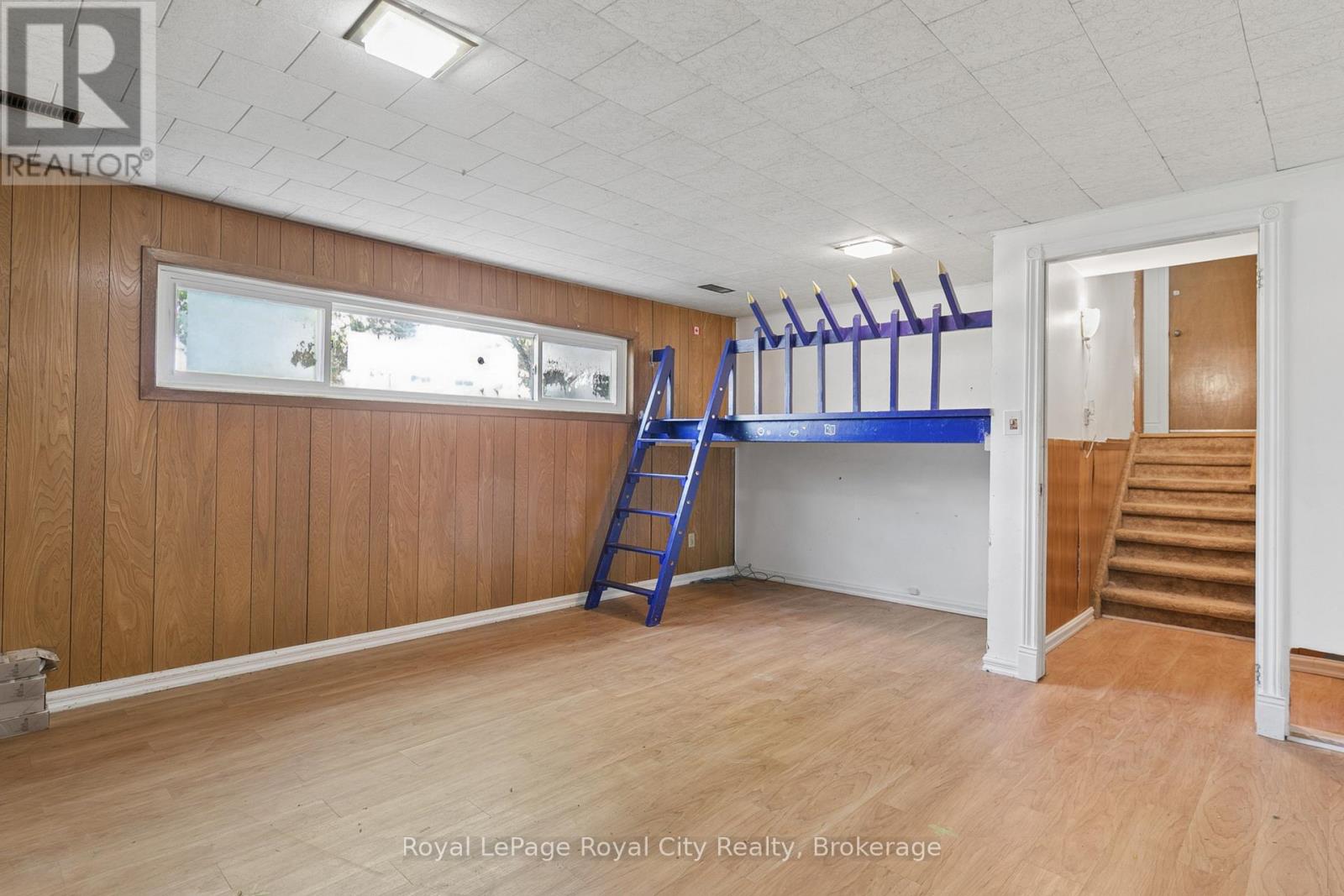 55 LONSDALE DRIVE - 20