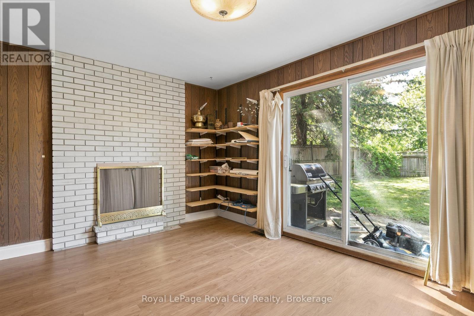 55 LONSDALE DRIVE - 5