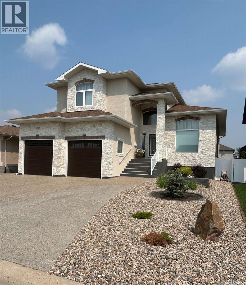 8747 Wascana Gardens PLACE - Image 2