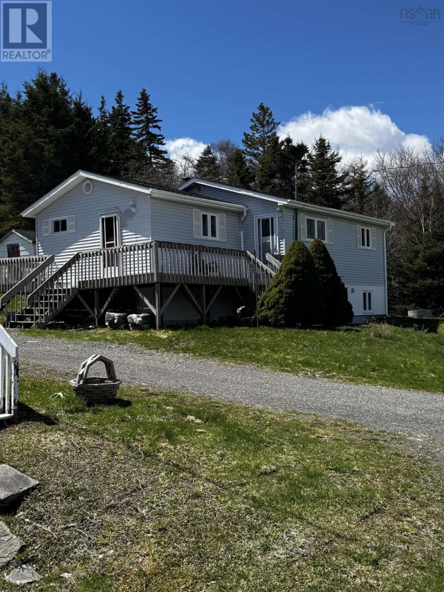 5197 & 5199 Highway 16, Queensport NS Highway - 4