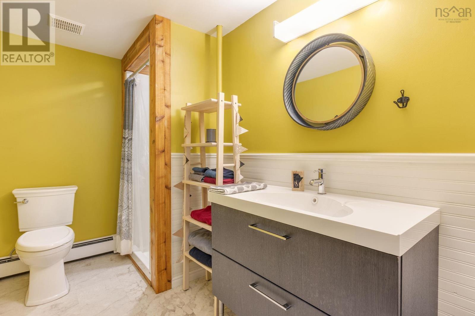 Property 7 of 46 of 49 Birkdale Crescent