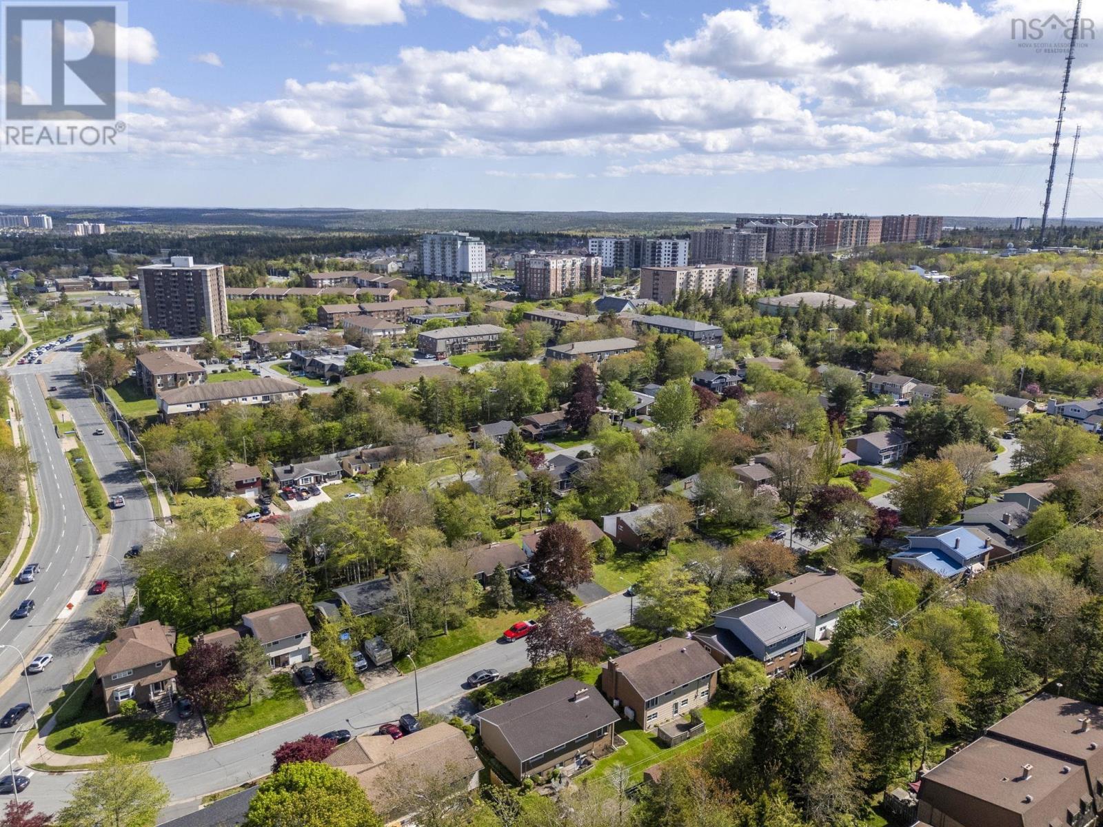 Property 31 of 46 of 49 Birkdale Crescent