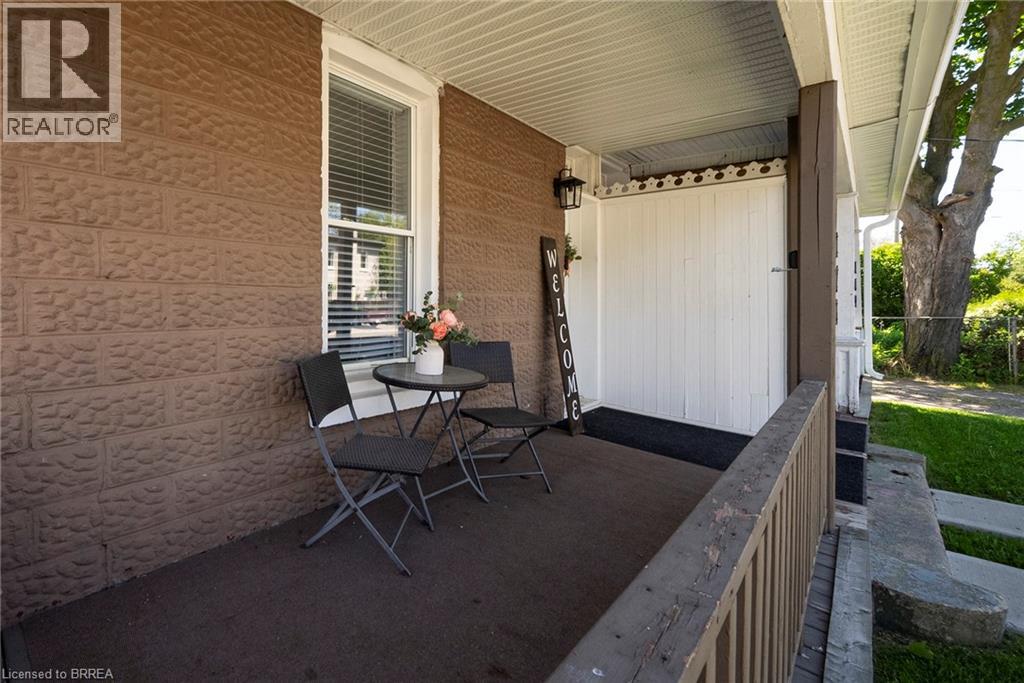 171 DRUMMOND Street - 3