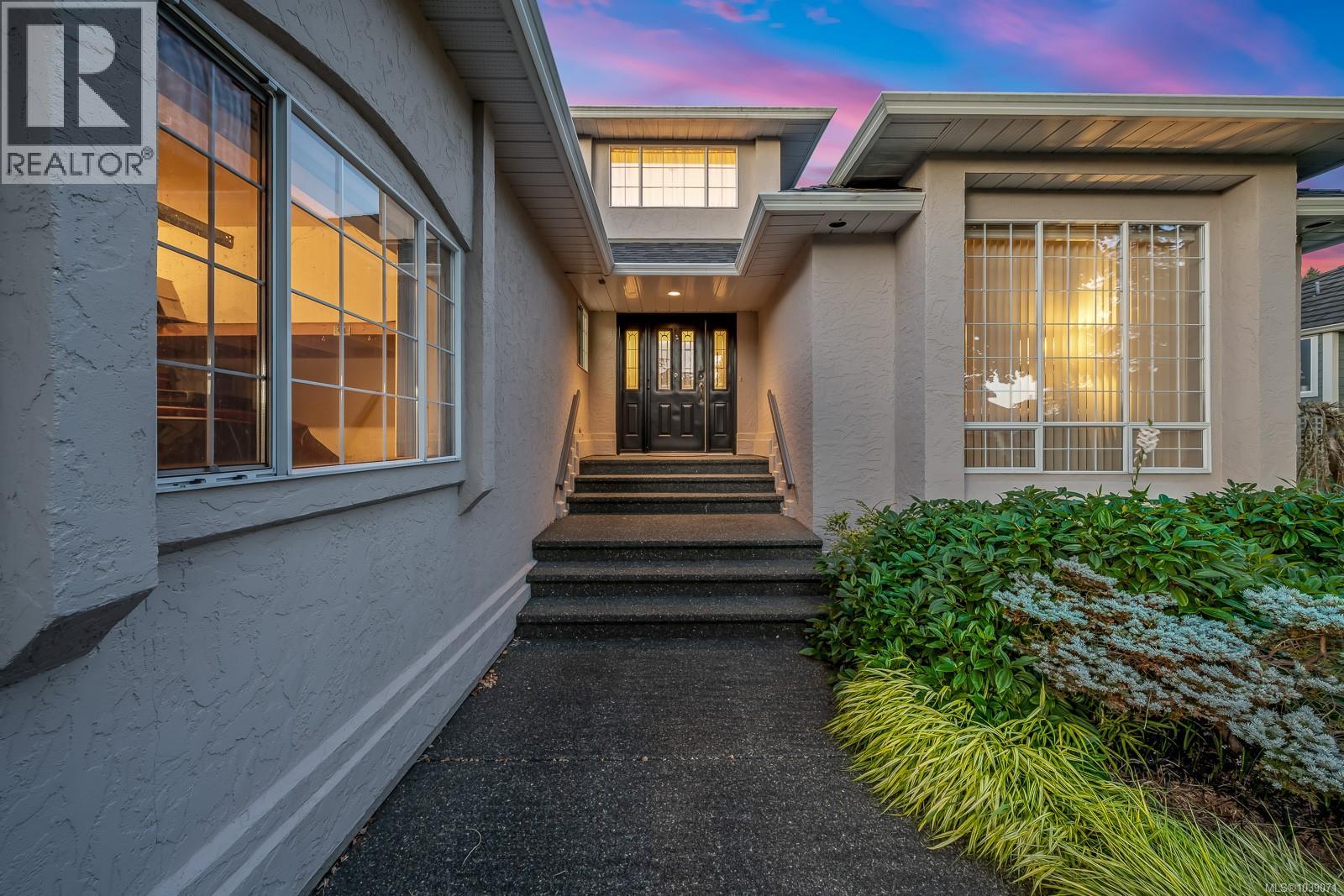 920 Eastwicke Cres - Image 2