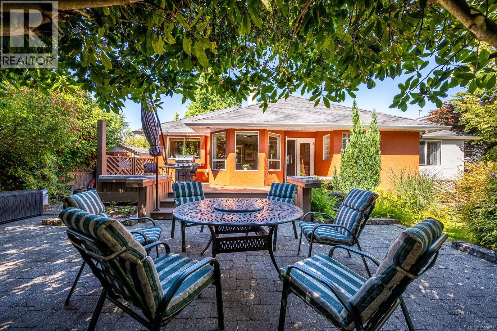 920 Eastwicke Cres - 31