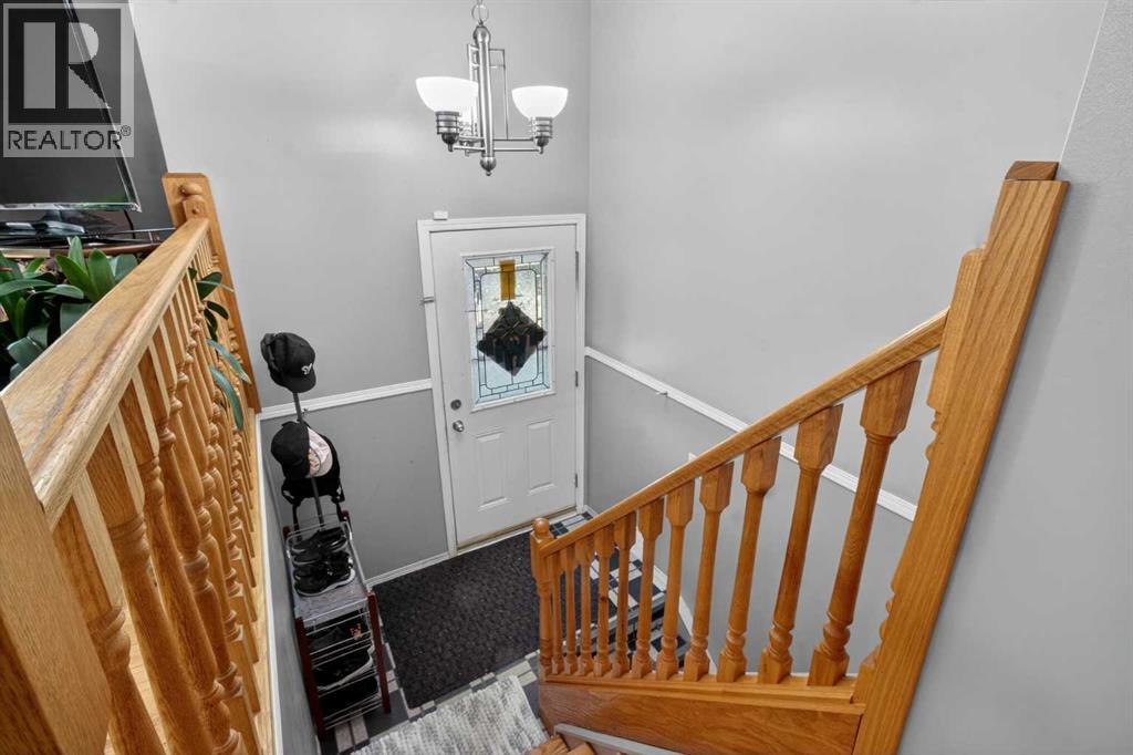 124 Falchurch Crescent NE - Image 2