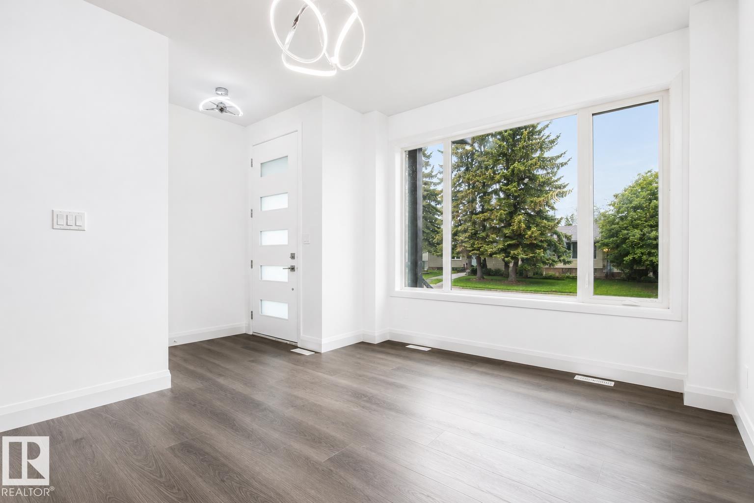 8731 154 ST NW - 1
