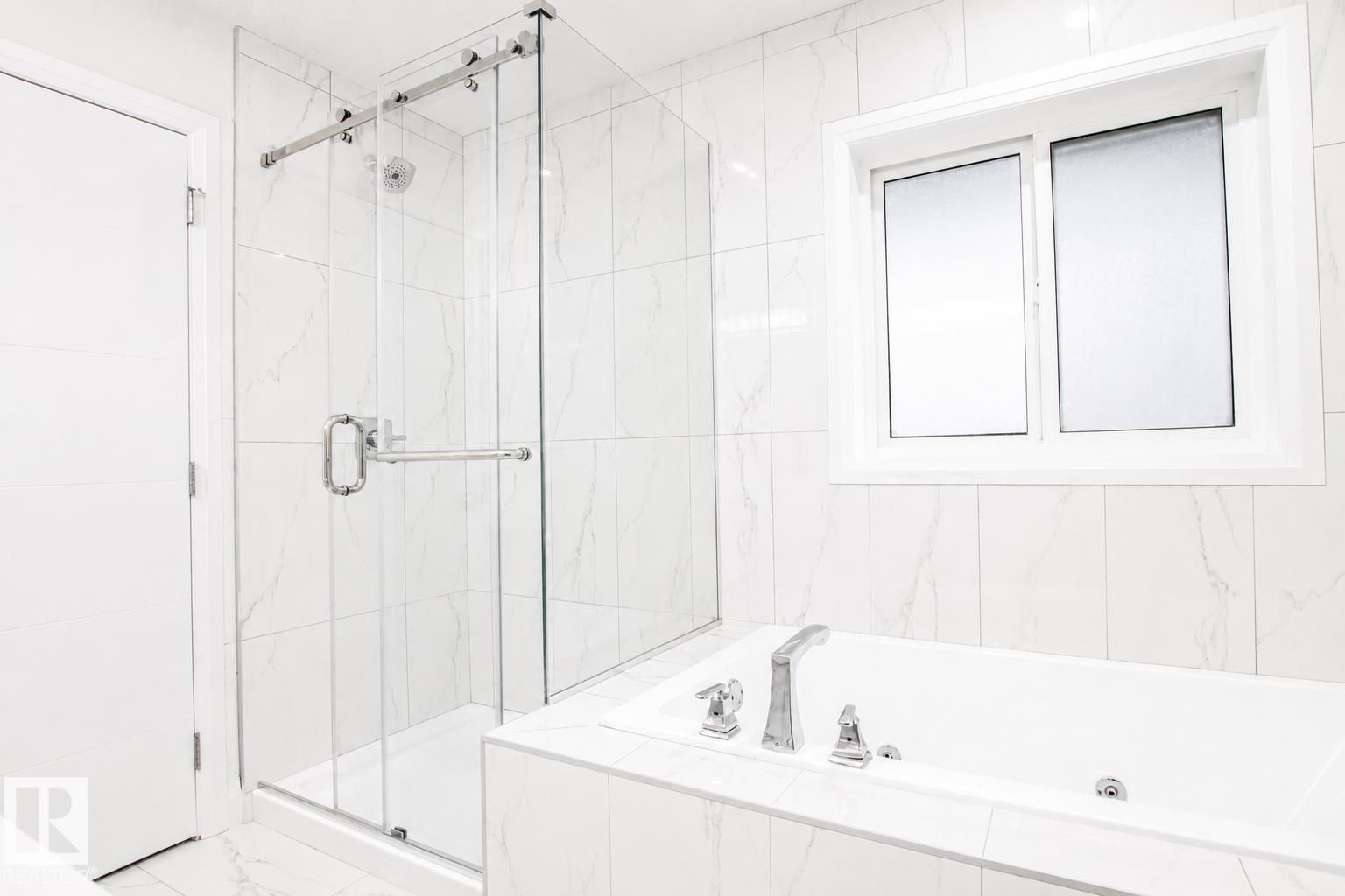8731 154 ST NW - 28