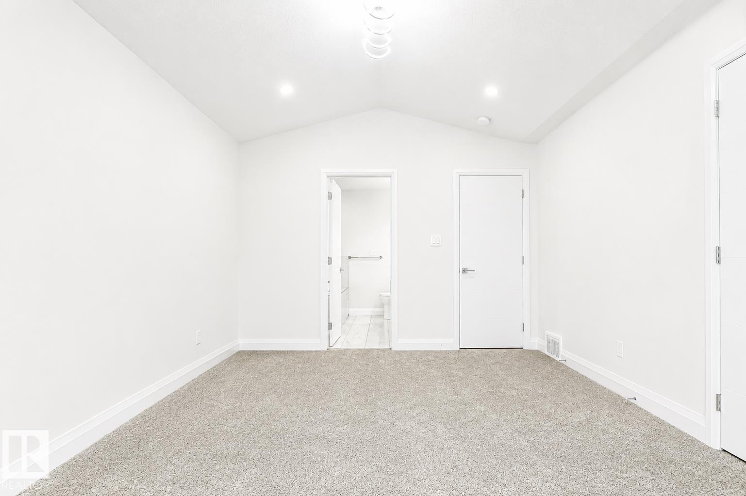 8731 154 ST NW - 30