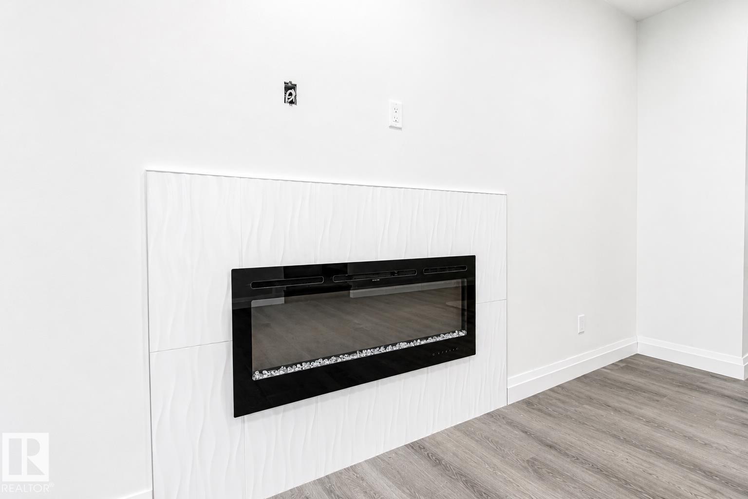 8731 154 ST NW - 6