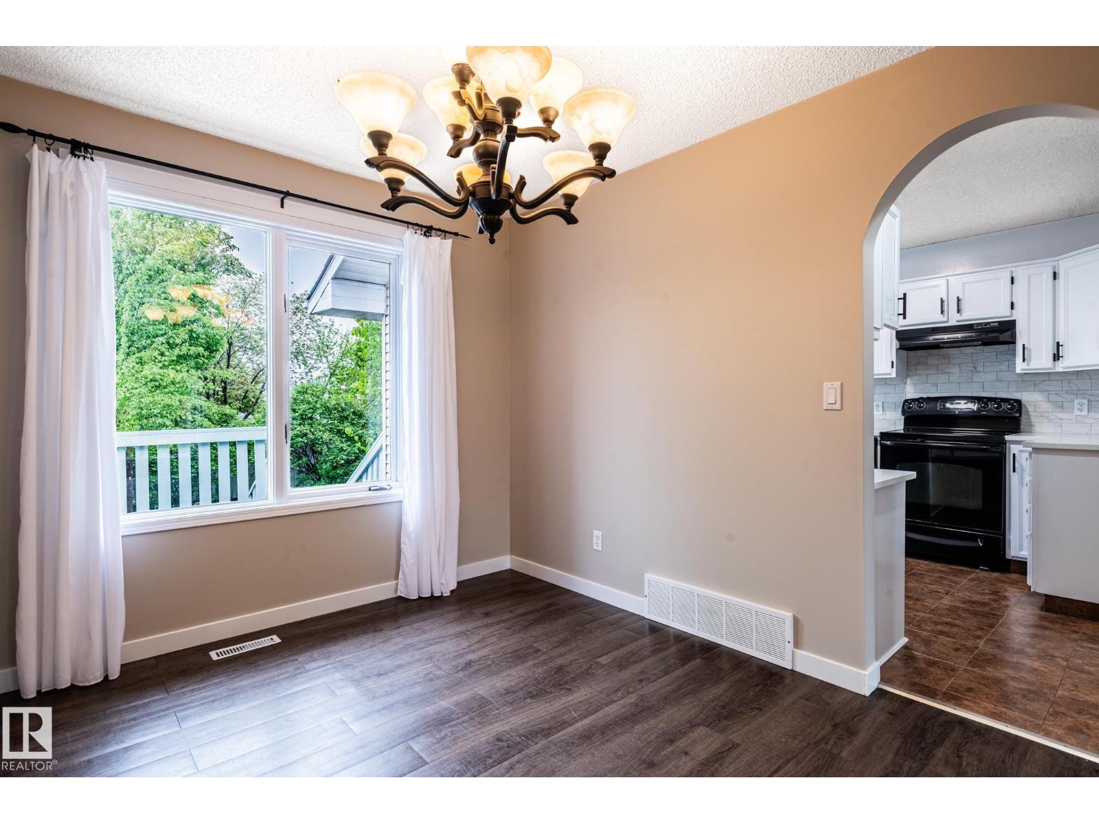 16811 91 ST NW - 11