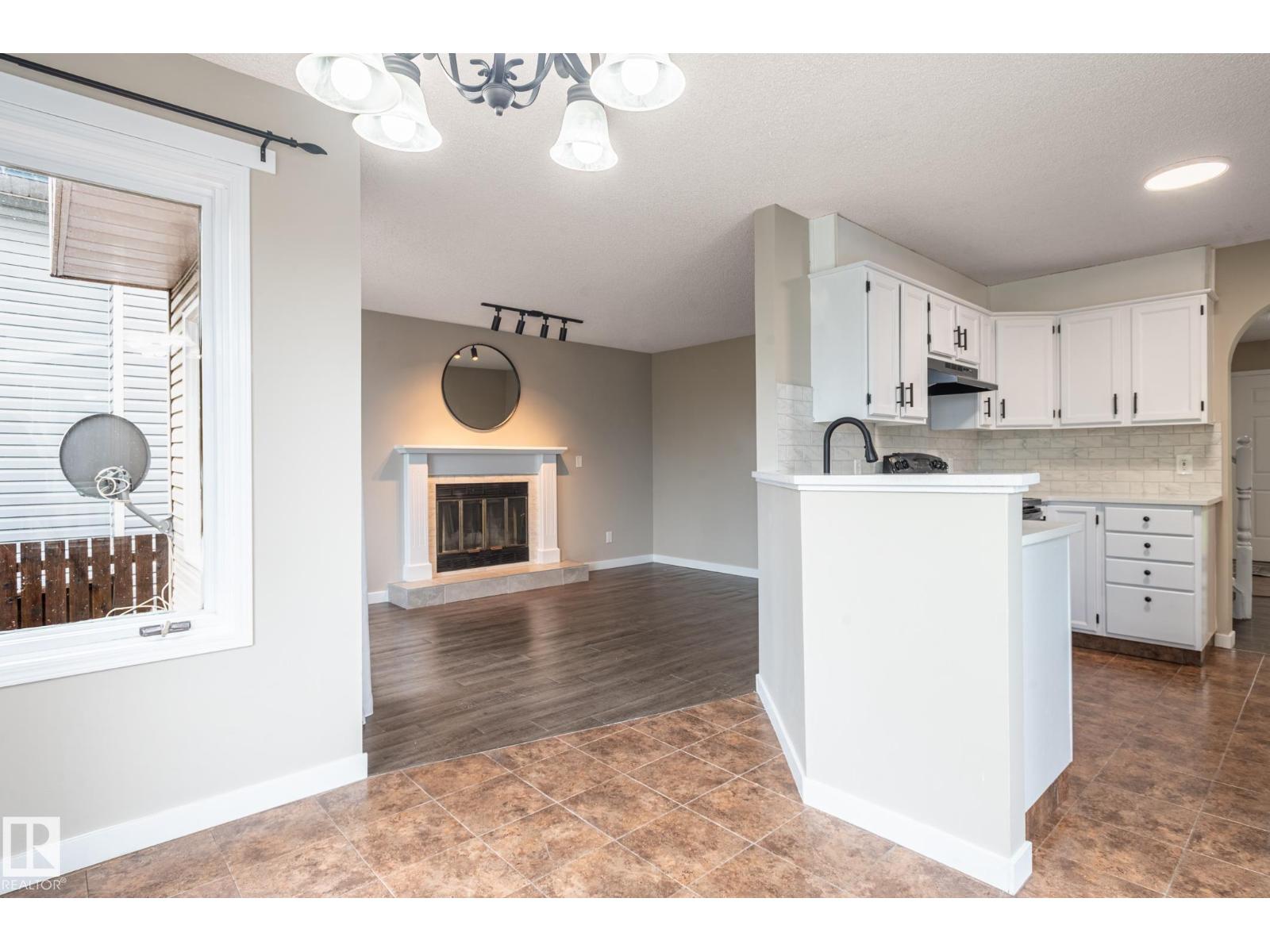 16811 91 ST NW - 23