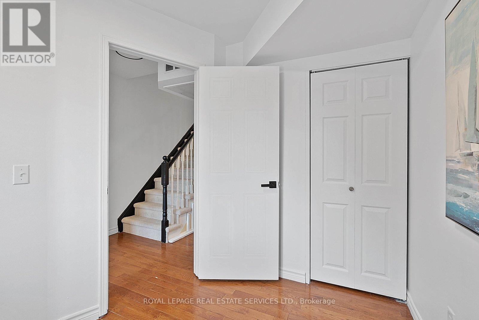#207 262 ST HELENS AVENUE - 15