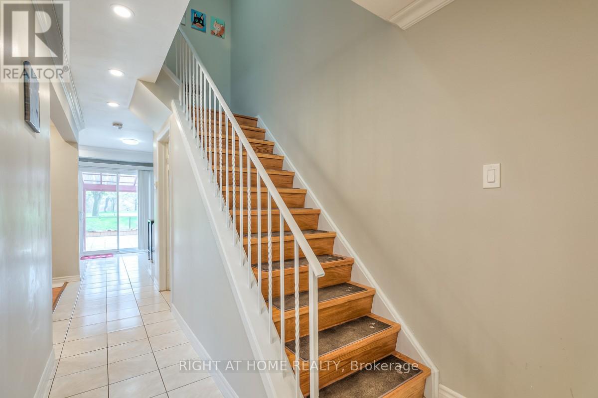 37 MCKNIGHT DRIVE - 17