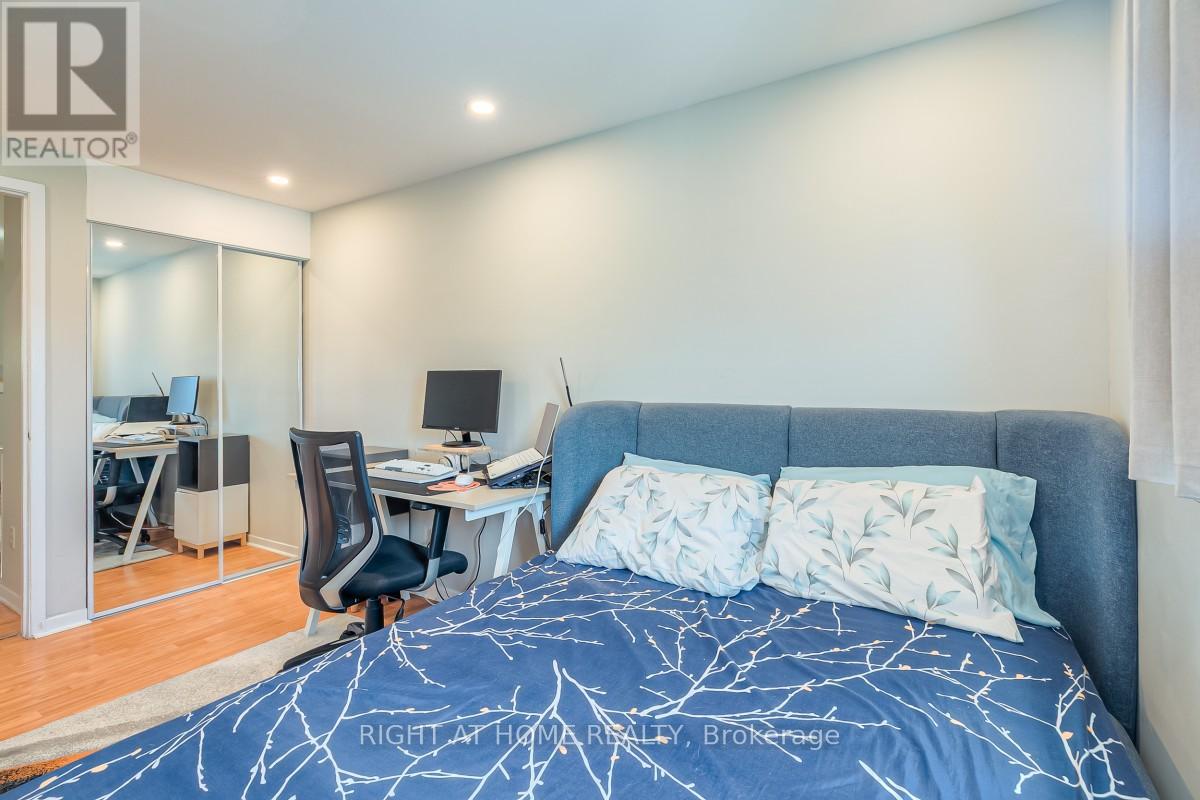 37 MCKNIGHT DRIVE - 21