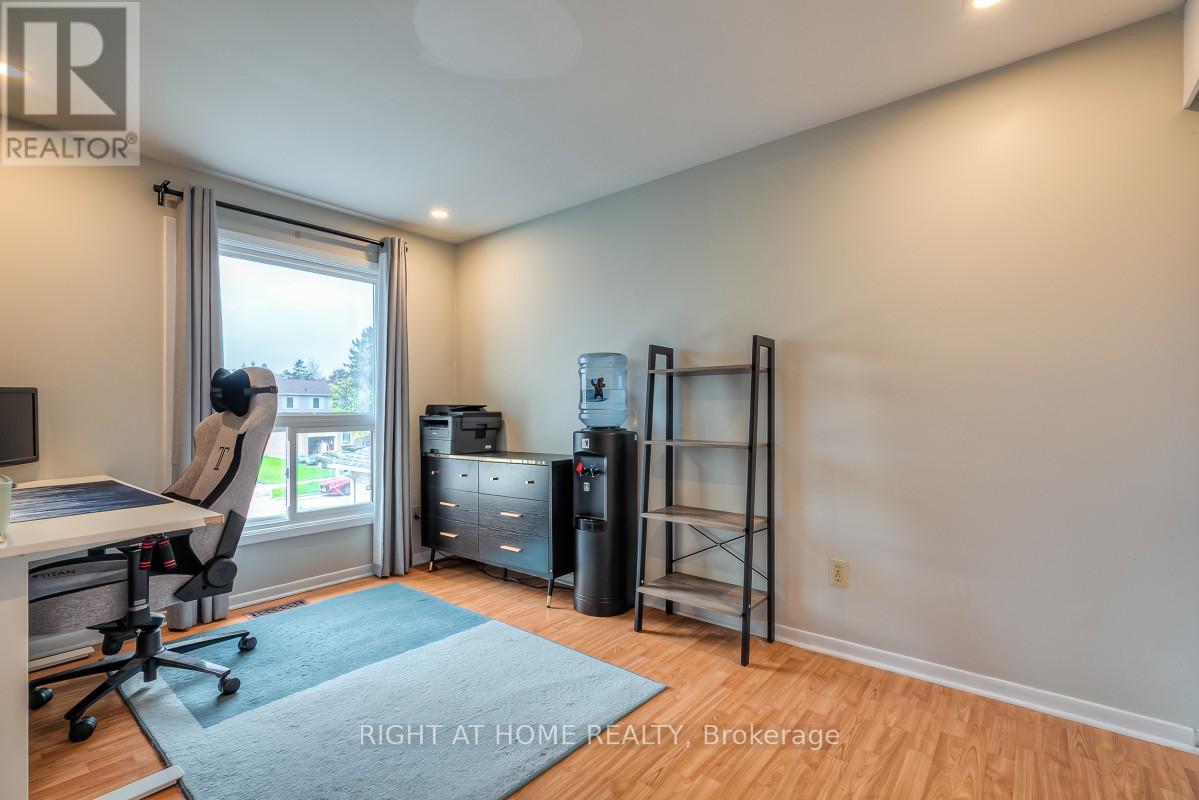 37 MCKNIGHT DRIVE - 22