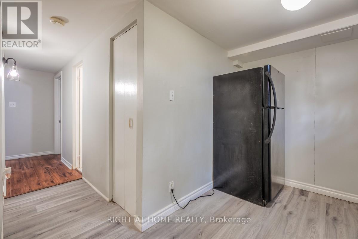 37 MCKNIGHT DRIVE - 33