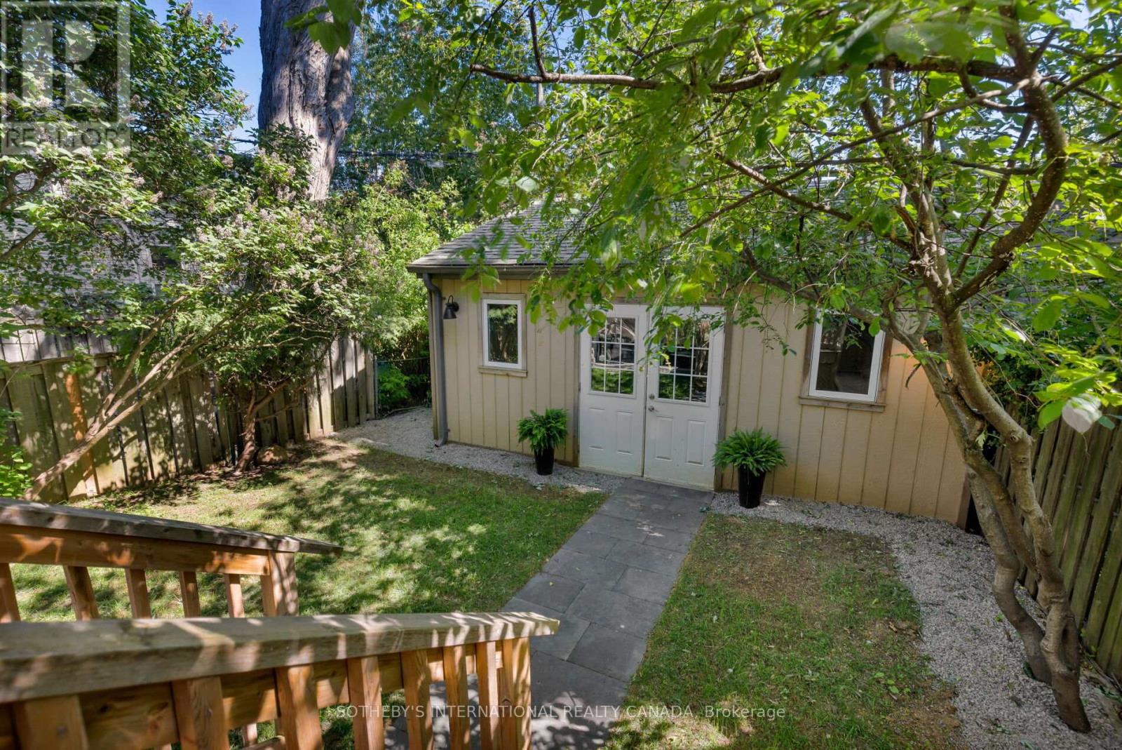 47 WROXETER AVENUE - 13