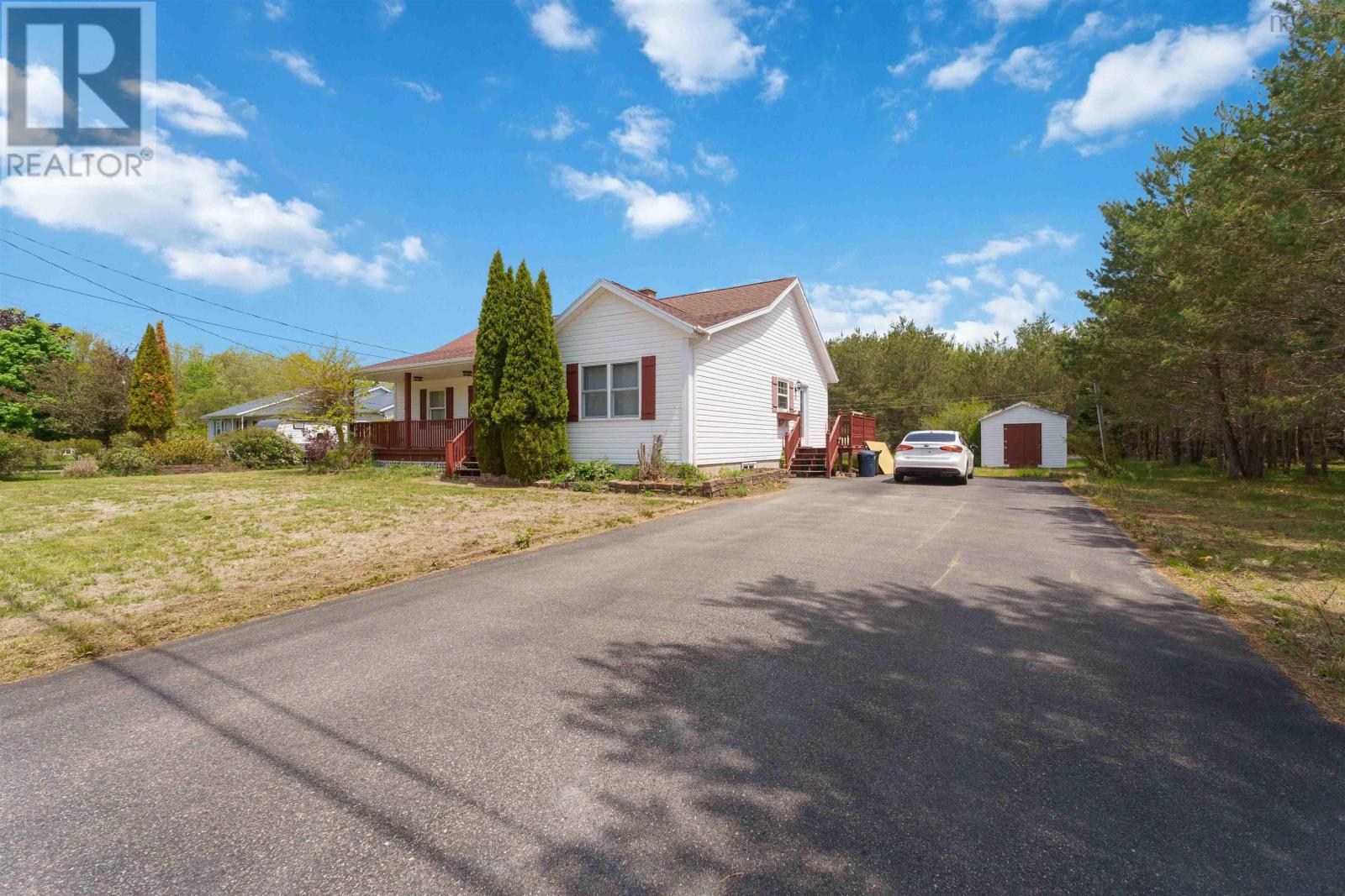 Property photo of 80 Old Runway Drive